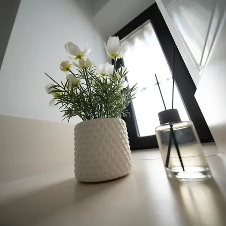 Appartamento 115 M2 Design-loft Mit 3 Sz, Beamer & Balkon *