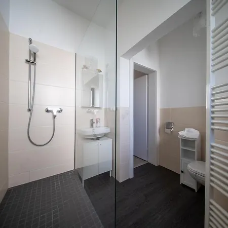 115 M2 Design-loft Mit 3 Sz, Beamer & Balkon Francoforte sul Meno